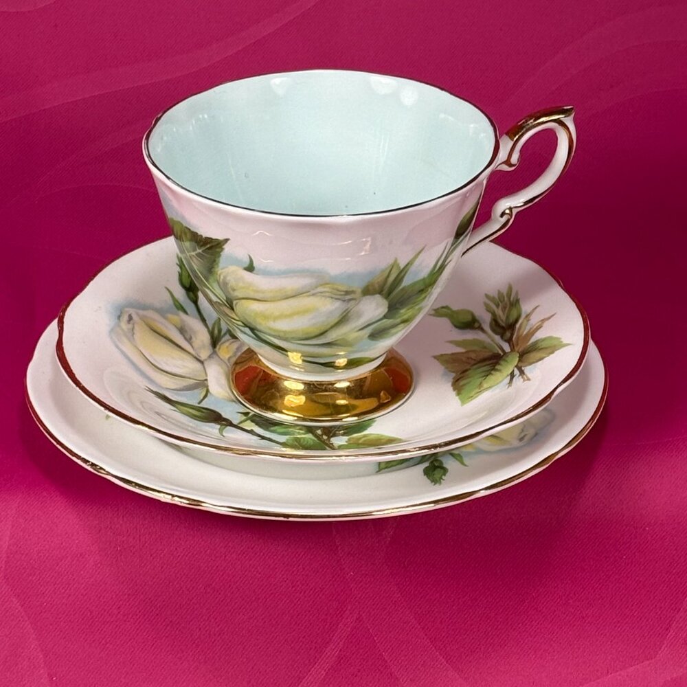 Royal Standard Harry Wheatcraft Roses Virgo trio set